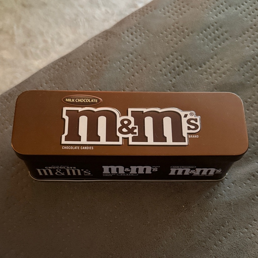 M&M'S Brown Chocolate Candy Tin
